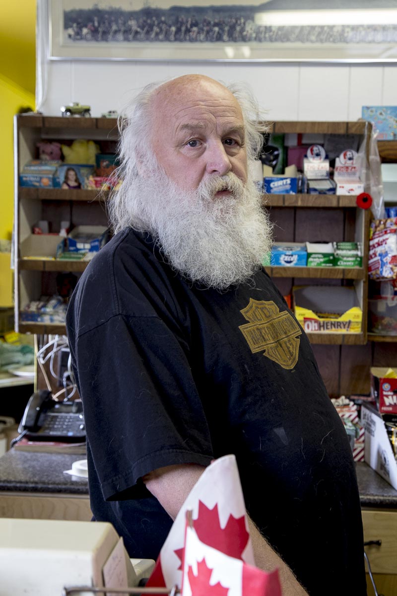 Yukon - Braeburn Lodge, Klondike Highway - June 22, 2014