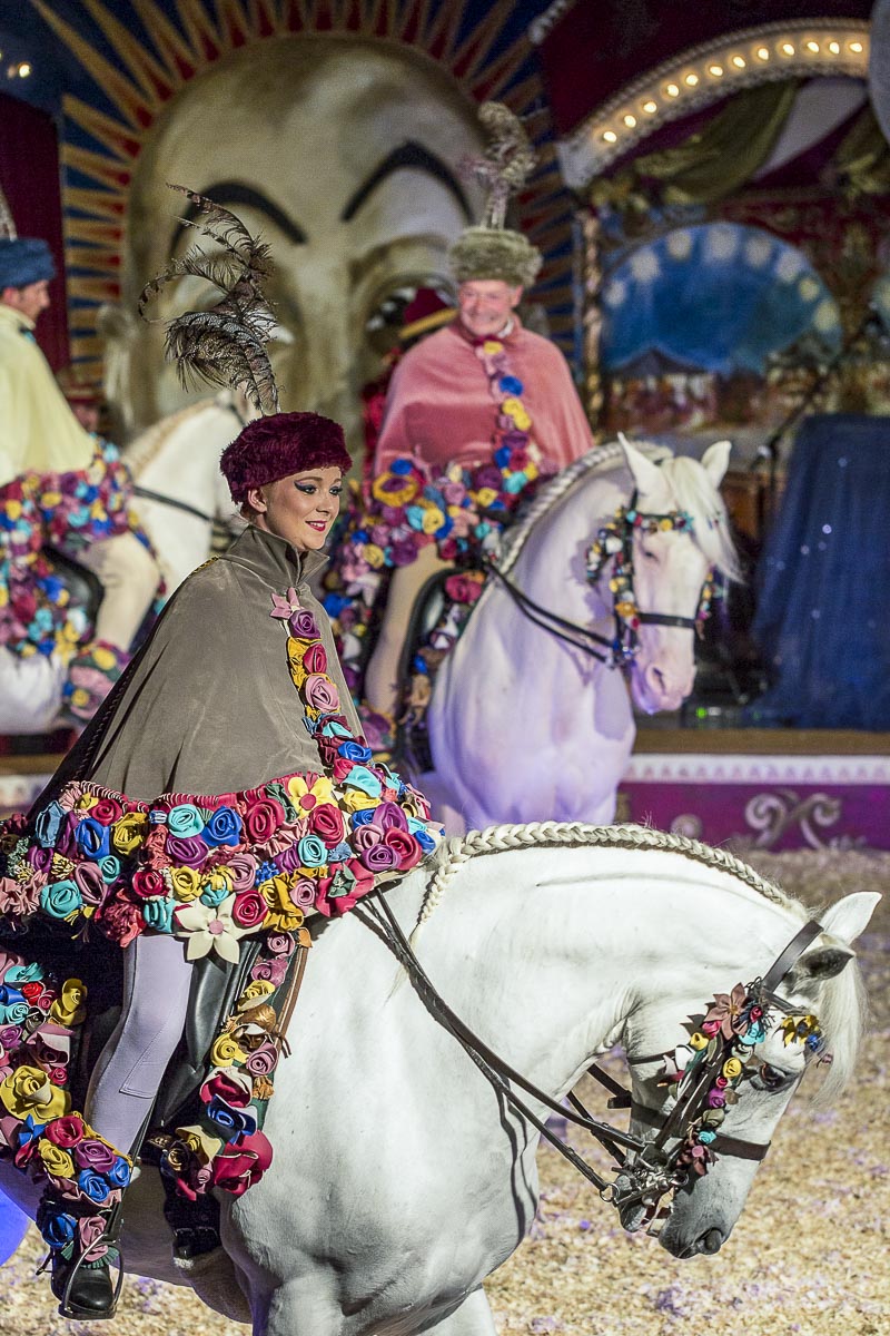 Giffords Circus - Moonsongs, Circus Riders, Chiswick House - June 18, 2015