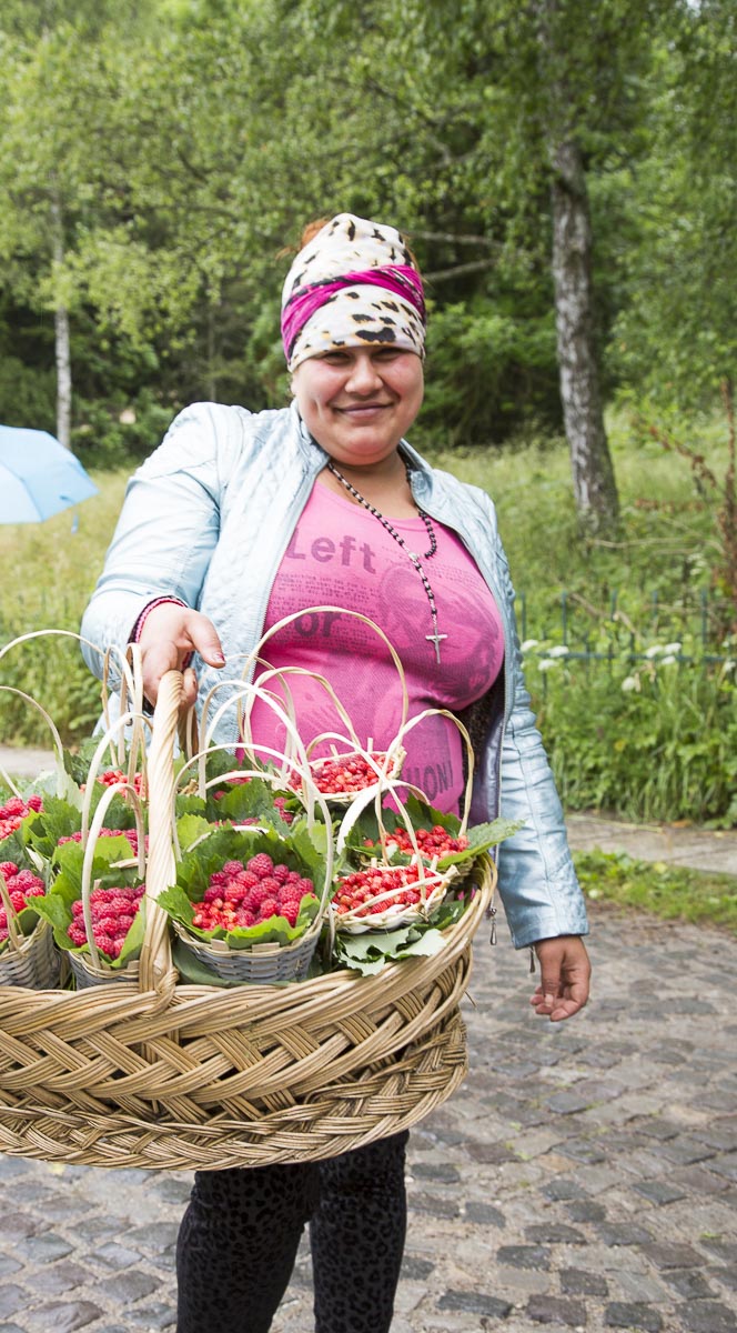 Romania - Sinaia, Peles Castle Raspberry Seller - June 21, 2015